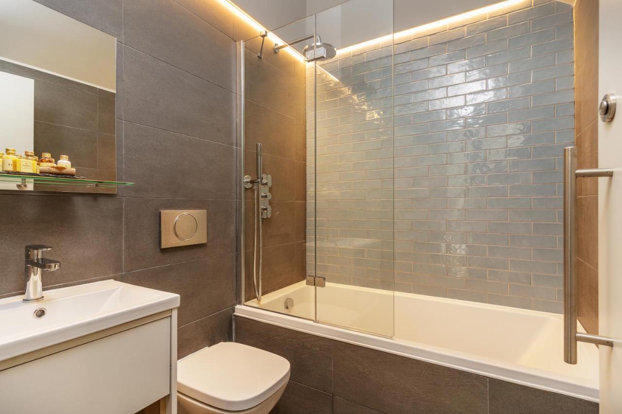 The Roost On Rock Road Hotel บาร์รี ภายนอก รูปภาพ