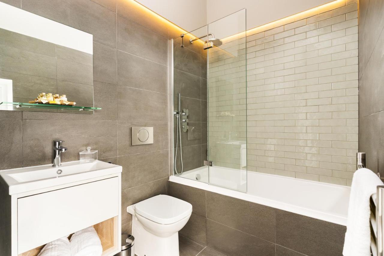 The Roost On Rock Road Hotel บาร์รี ภายนอก รูปภาพ