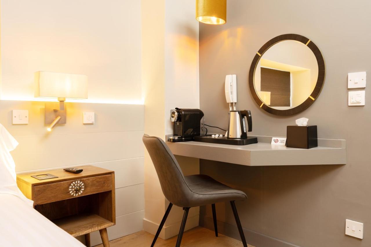 The Roost On Rock Road Hotel บาร์รี ภายนอก รูปภาพ