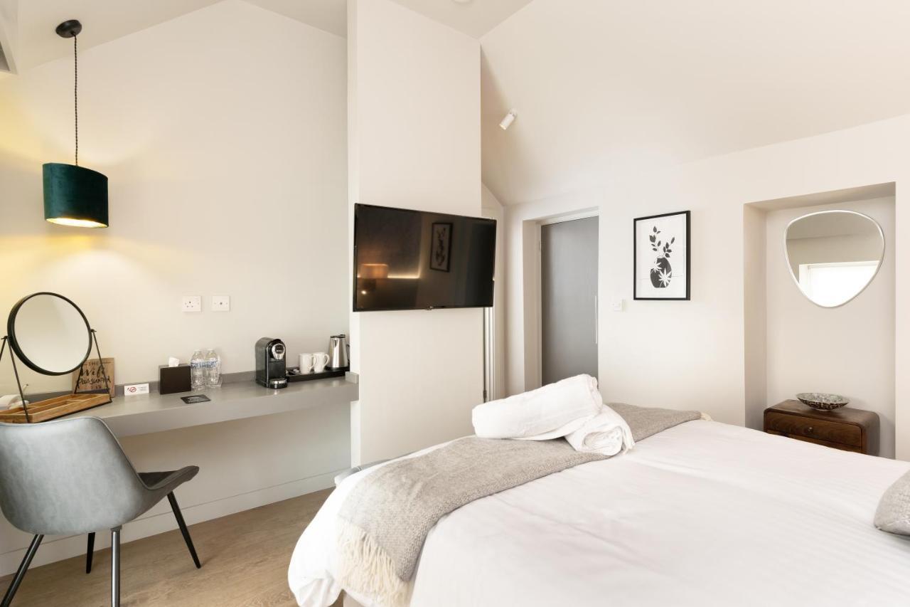 The Roost On Rock Road Hotel บาร์รี ภายนอก รูปภาพ