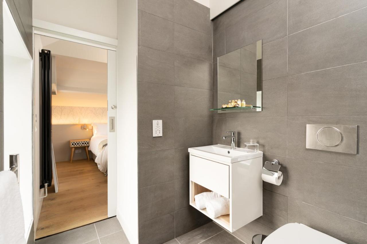 The Roost On Rock Road Hotel บาร์รี ภายนอก รูปภาพ